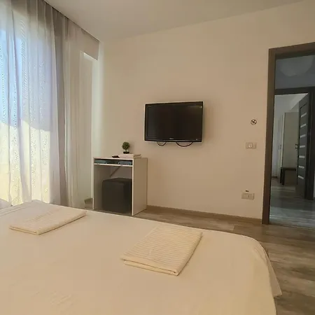 4 Rent - 3 Constanta